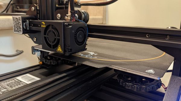 3D printer at the start of a print